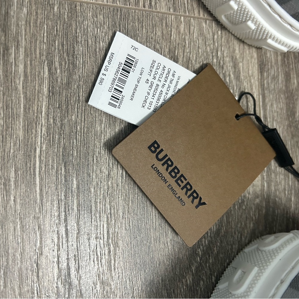 Burberry Shoes - Picture 8 of 8